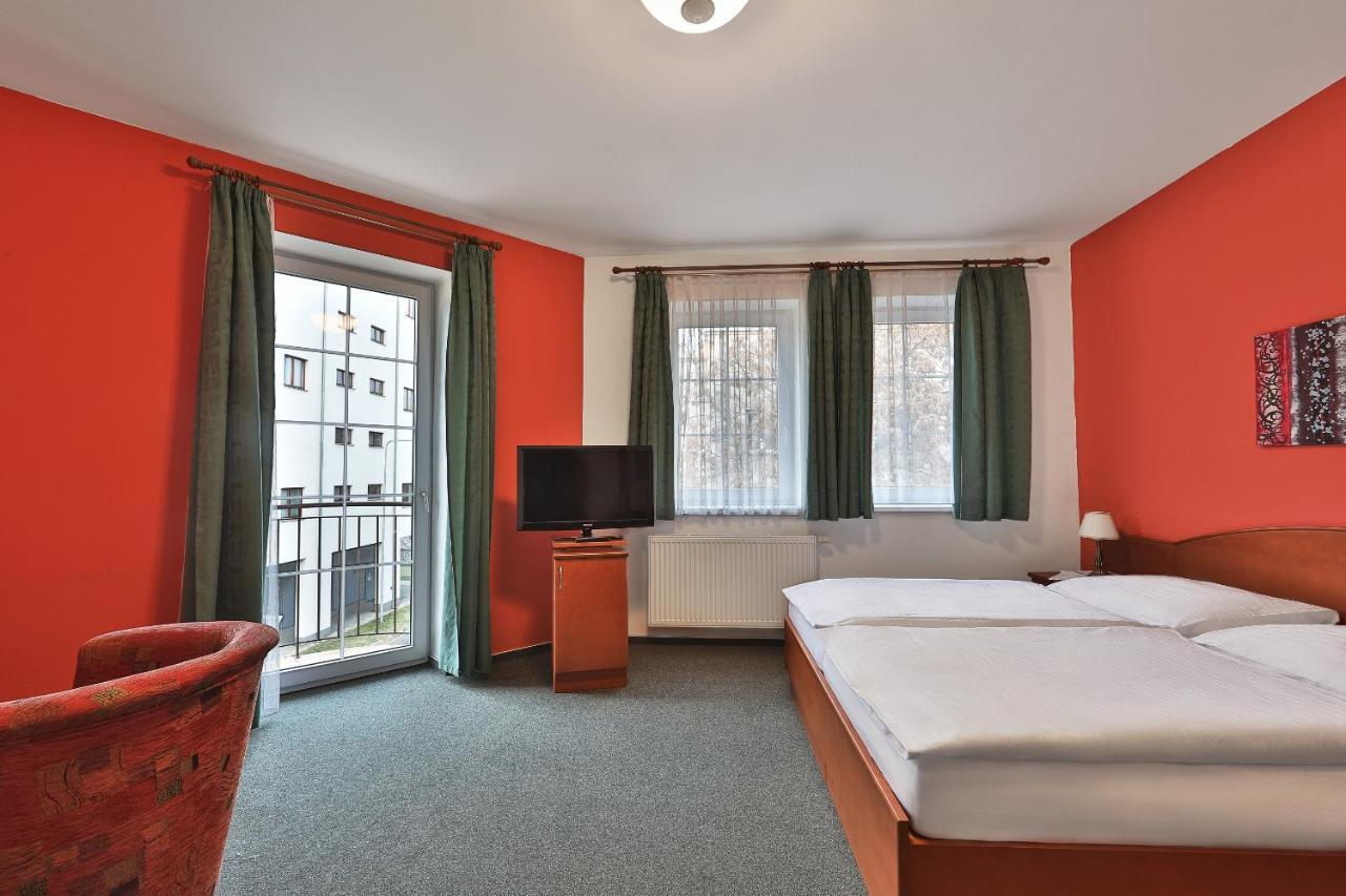 פראג Attic Hotel מראה חיצוני תמונה